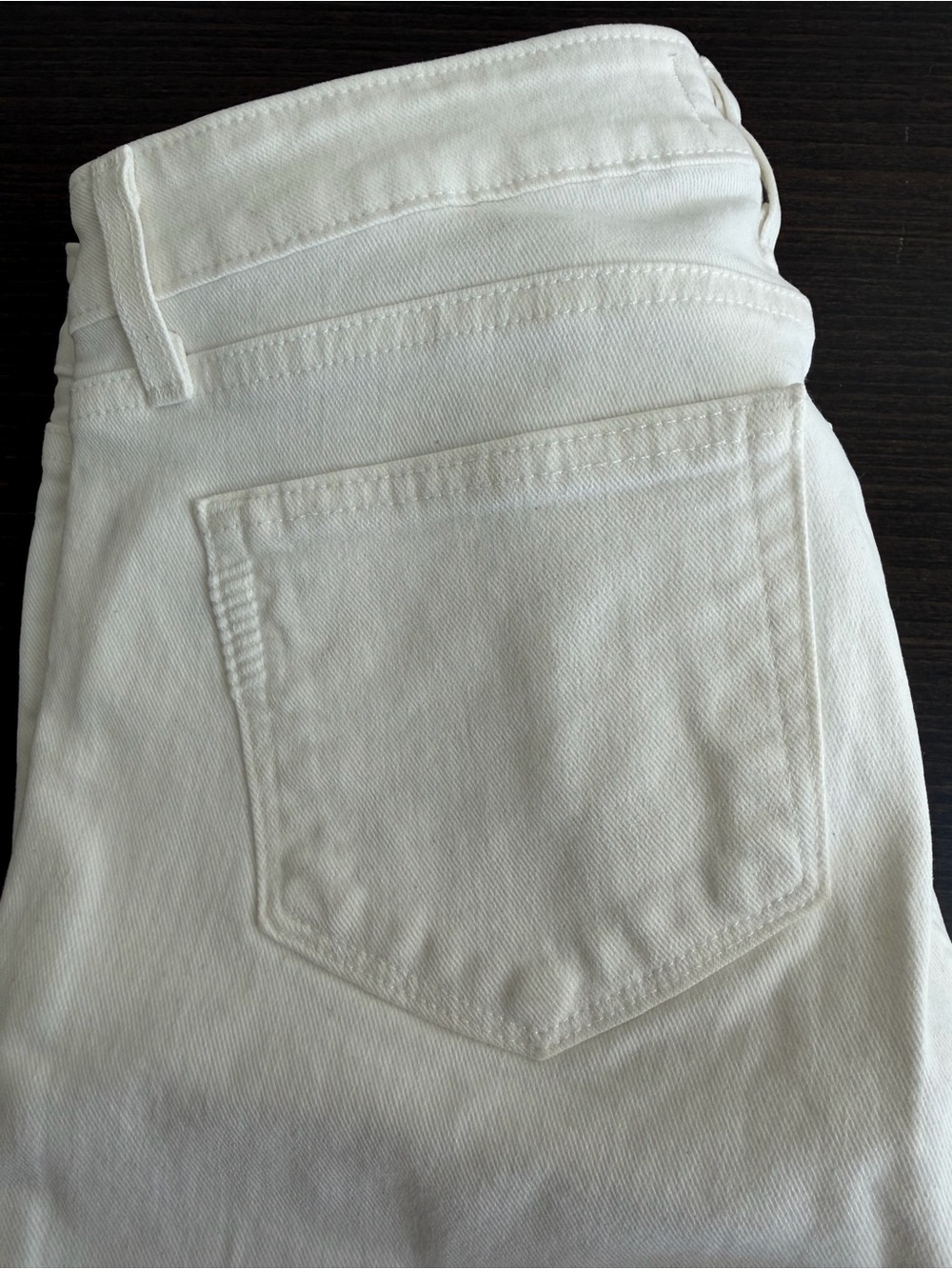 Women’s PAIGE White Jeans - like new!